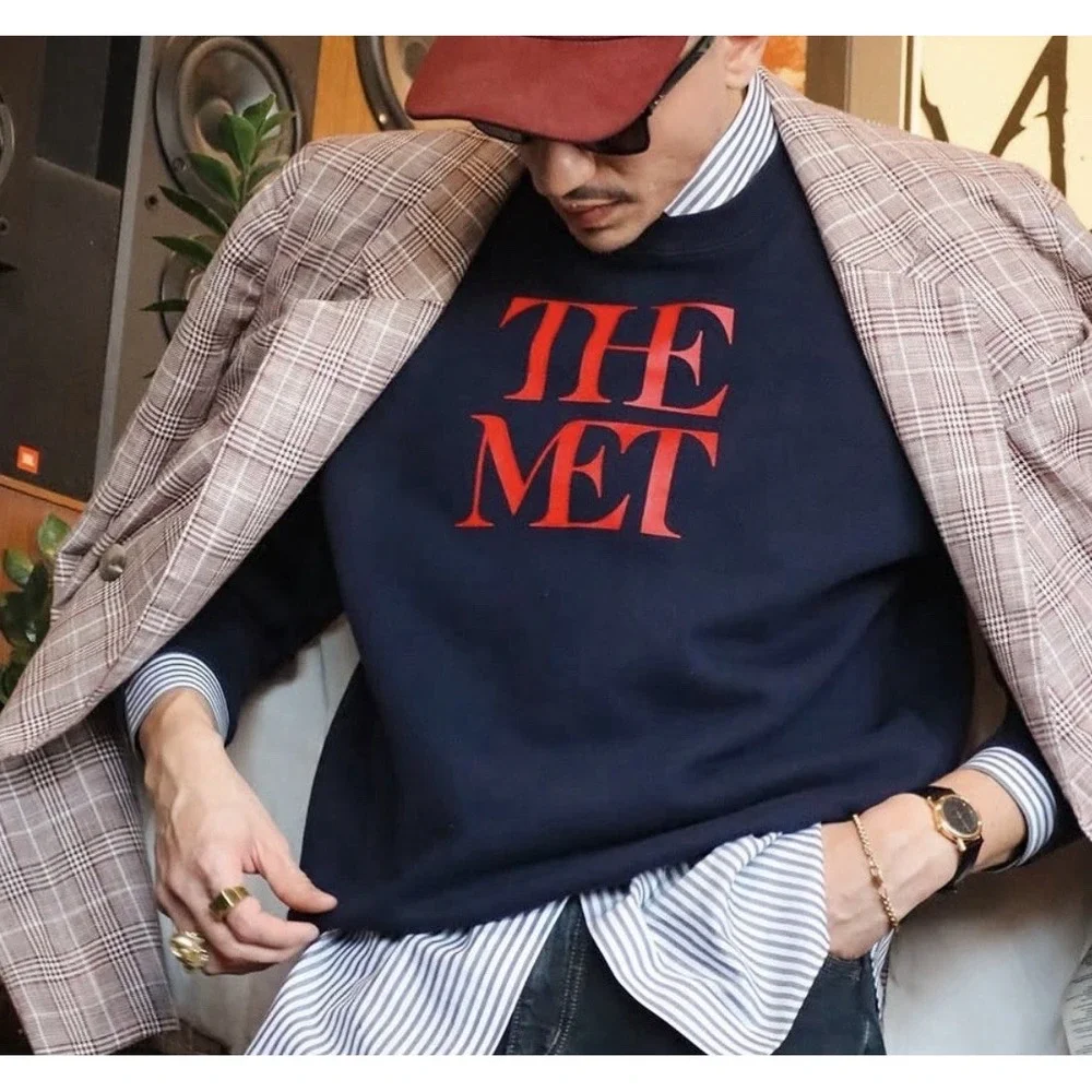 The Met Metropolitan Museum of Art Blue Red Crewneck Sweater New York Artsy Crew
